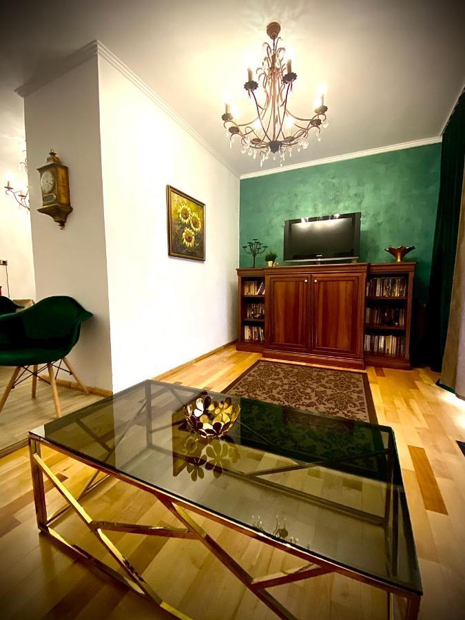 Sarada Boutique Luxury Apartment Deva Exteriör bild