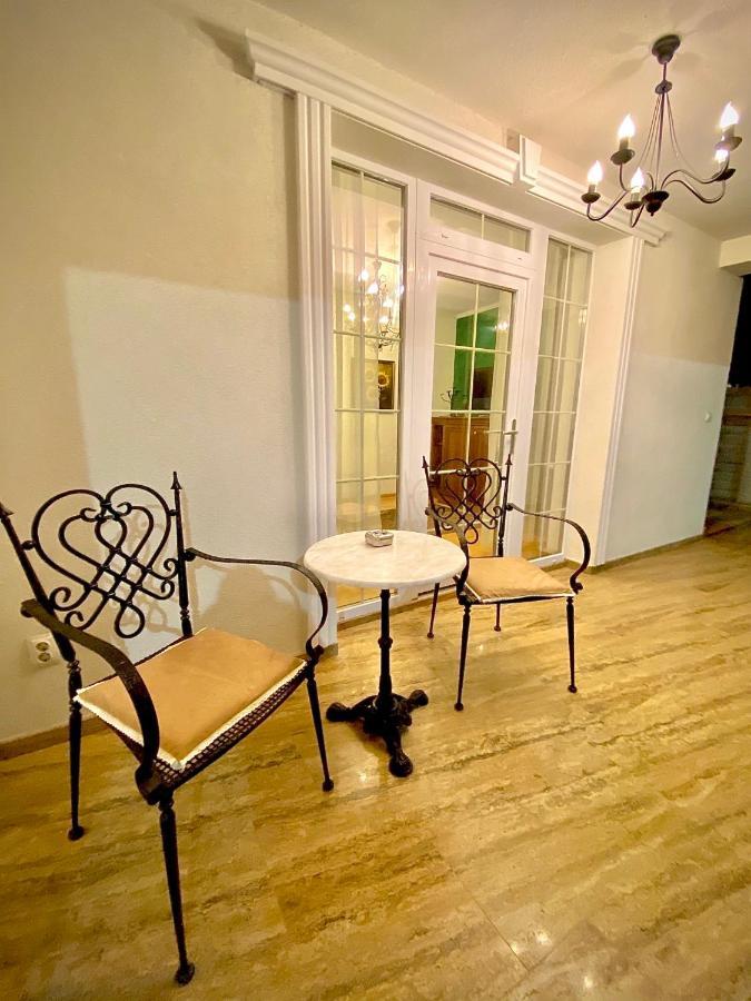 Sarada Boutique Luxury Apartment Deva Exteriör bild