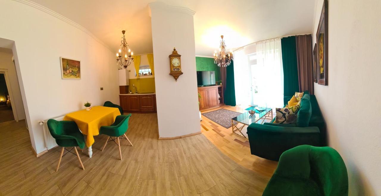 Sarada Boutique Luxury Apartment Deva Exteriör bild