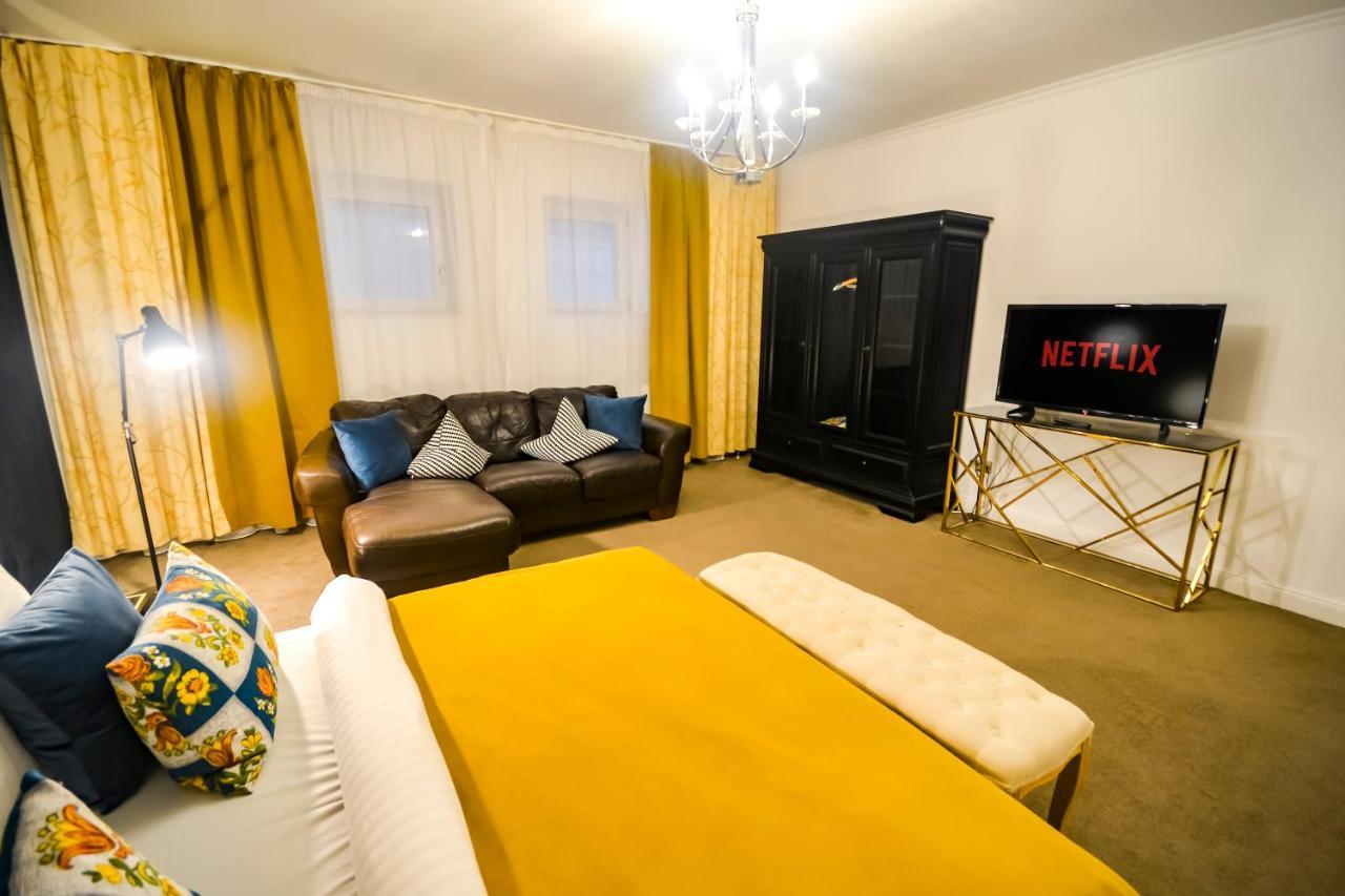 Sarada Boutique Luxury Apartment Deva Exteriör bild